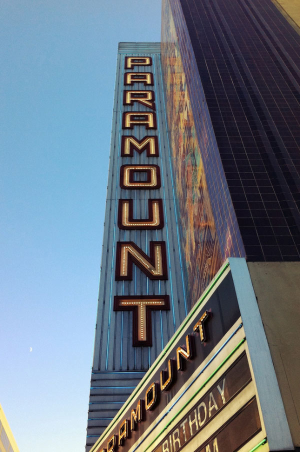 Signage photo