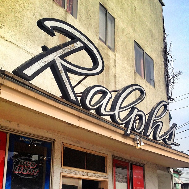 Signage photo